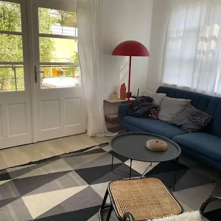 Danube Lupa Island Home-close To Budapest Holiday home Budakalasz