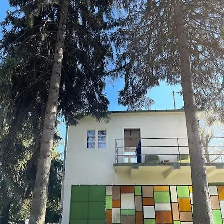 Danube Lupa Island Home-close To Budapest