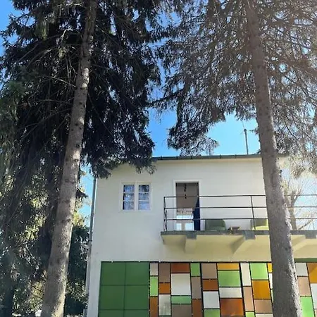 Danube Lupa Island Home-close To Budapest