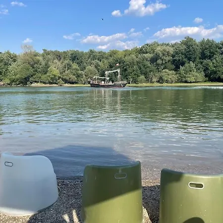 Danube Lupa Island Home-close To Budapest * Budakalasz